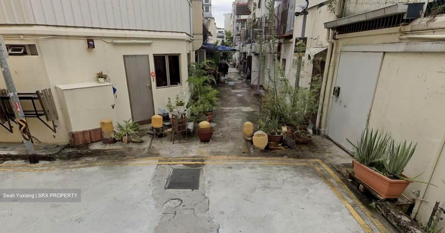 Lorong 6 Geylang (D14), Shop House #532045621